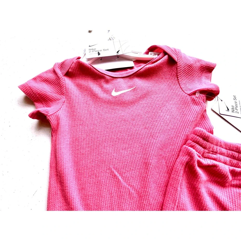Nike 2-Piece Set Kids 12M Peony Pink New Waffle Knit Bodysuit Shorts NWT